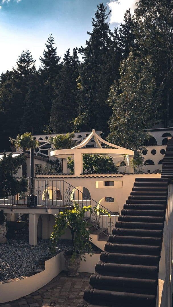 Prodej nebytového prostoru 3.500 m², Udostr. 72-74, Trier, Porýní-Falc Prodej nebytového prostoru 3.500 m², Udostr. 72-74, Trier, Porýní-Falc