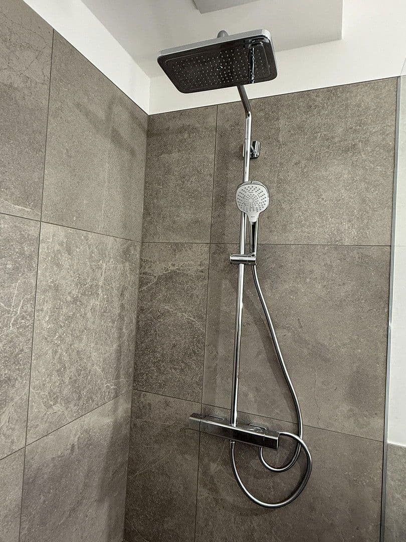 Pronájem bytu 2+1 68 m², Fürstenackerstraße 42, München - Solln, Bavorsko Pronájem bytu 2+1 68 m², Fürstenackerstraße 42, München - Solln, Bavorsko