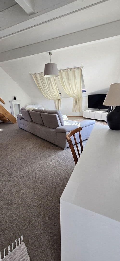 Pronájem bytu 1+kk 65 m², Cleebronn, Bádensko-Württembersko Pronájem bytu 1+kk 65 m², Cleebronn, Bádensko-Württembersko