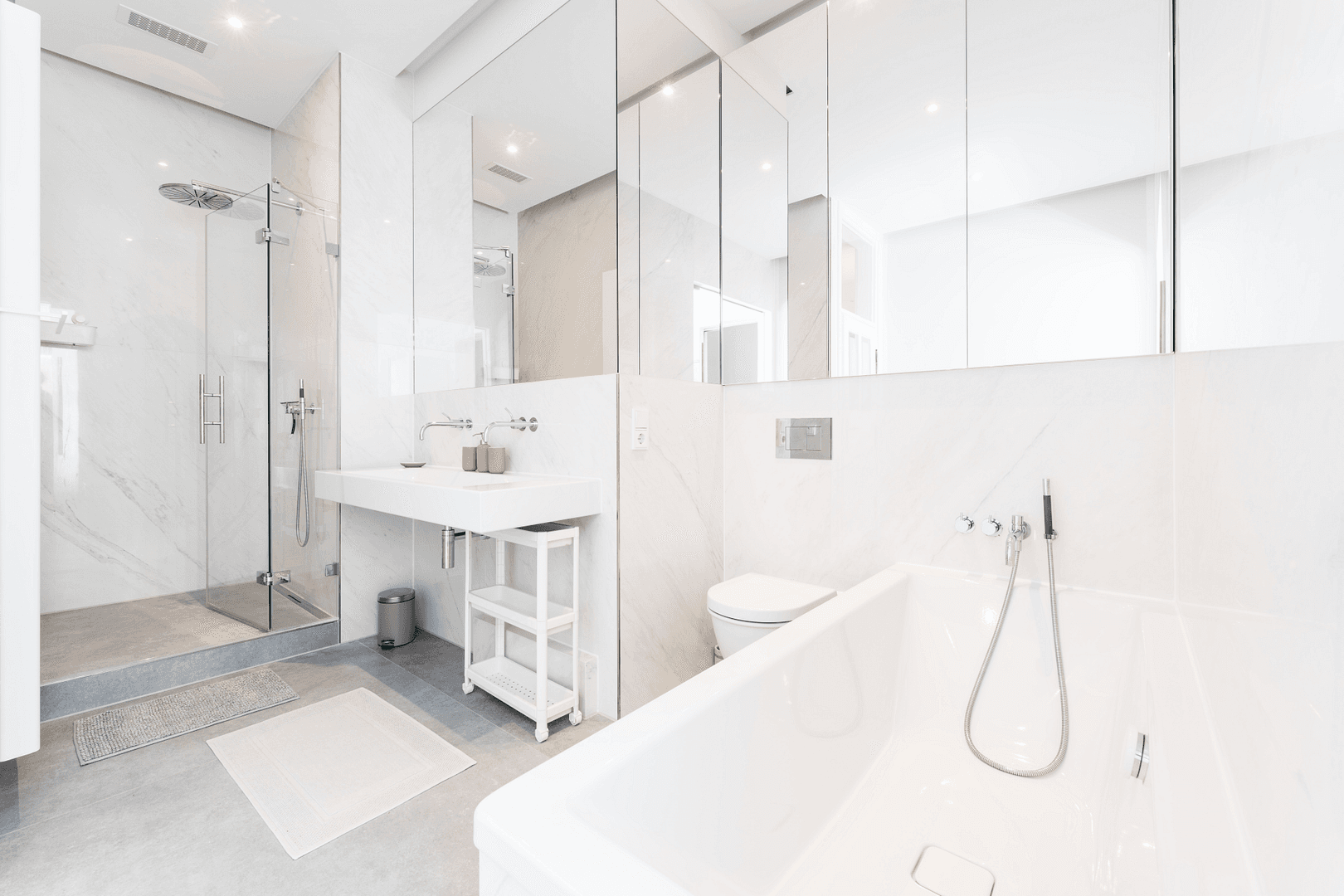 Pronájem bytu 5+1 165 m², Rumfordstraße 6, München, Bavorsko Pronájem bytu 5+1 165 m², Rumfordstraße 6, München, Bavorsko