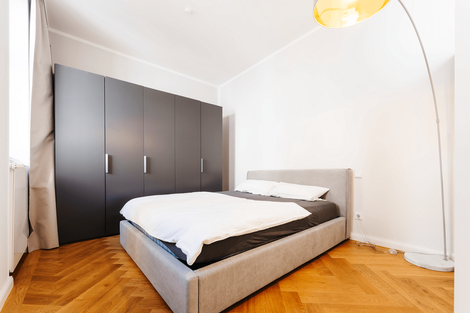 Pronájem bytu 5+1 165 m², Rumfordstraße 6, München, Bavorsko Pronájem bytu 5+1 165 m², Rumfordstraße 6, München, Bavorsko