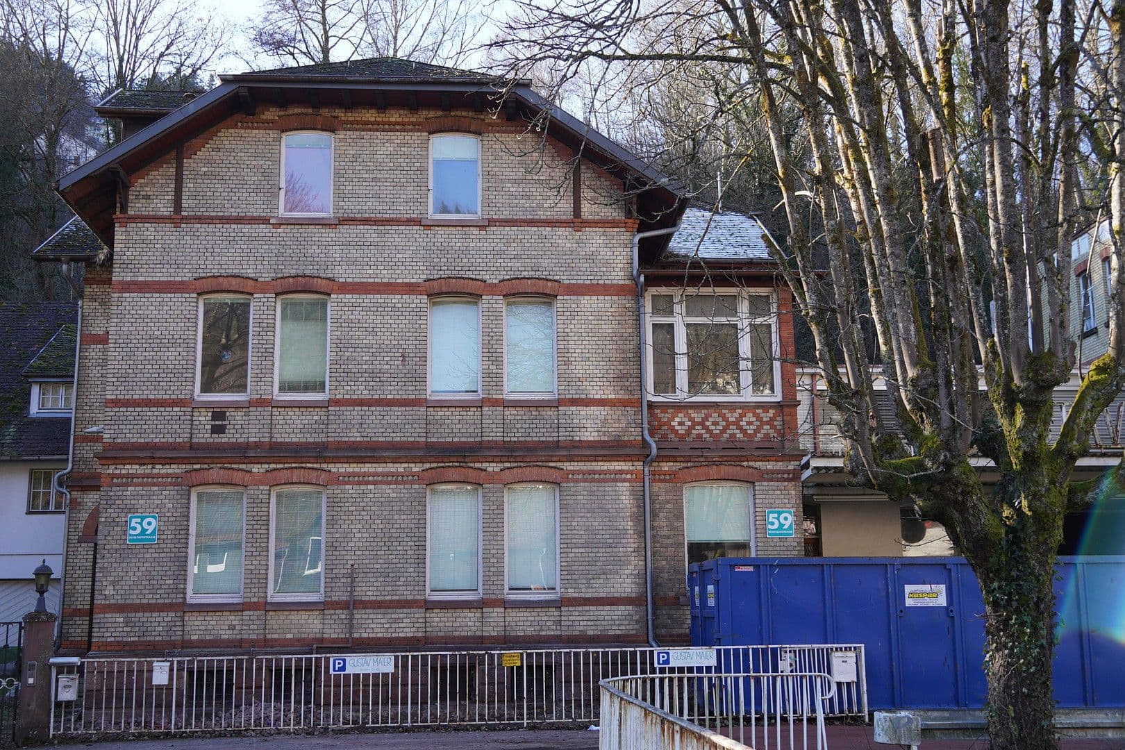 Prodej nebytového prostoru 2.763 m², Schiltachstraße 61 + 59, Schramberg, Bádensko-Württembersko Prodej nebytového prostoru 2.763 m², Schiltachstraße 61 + 59, Schramberg, Bádensko-Württembersko