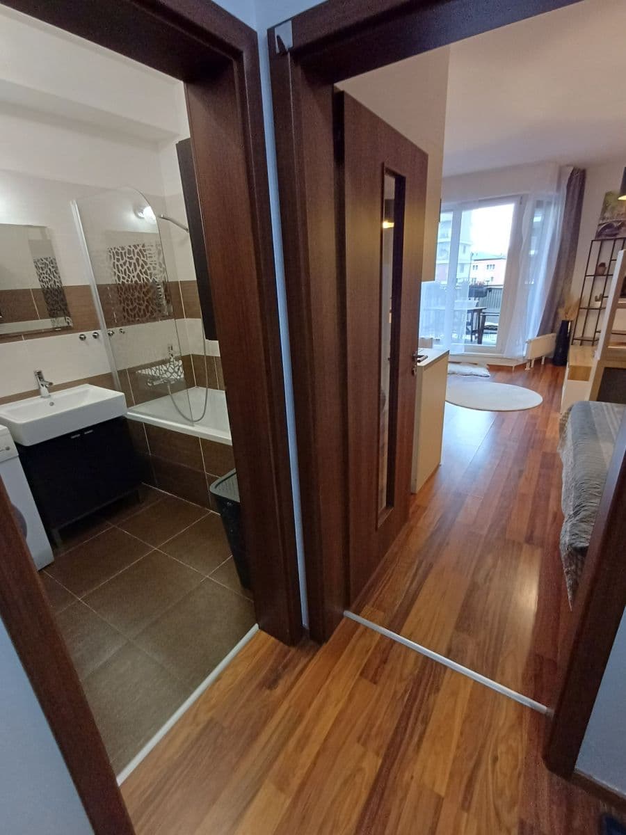 Prodej bytu 1+kk 40 m², Počernická, Praha, Praha Prodej bytu 1+kk 40 m², Počernická, Praha, Praha