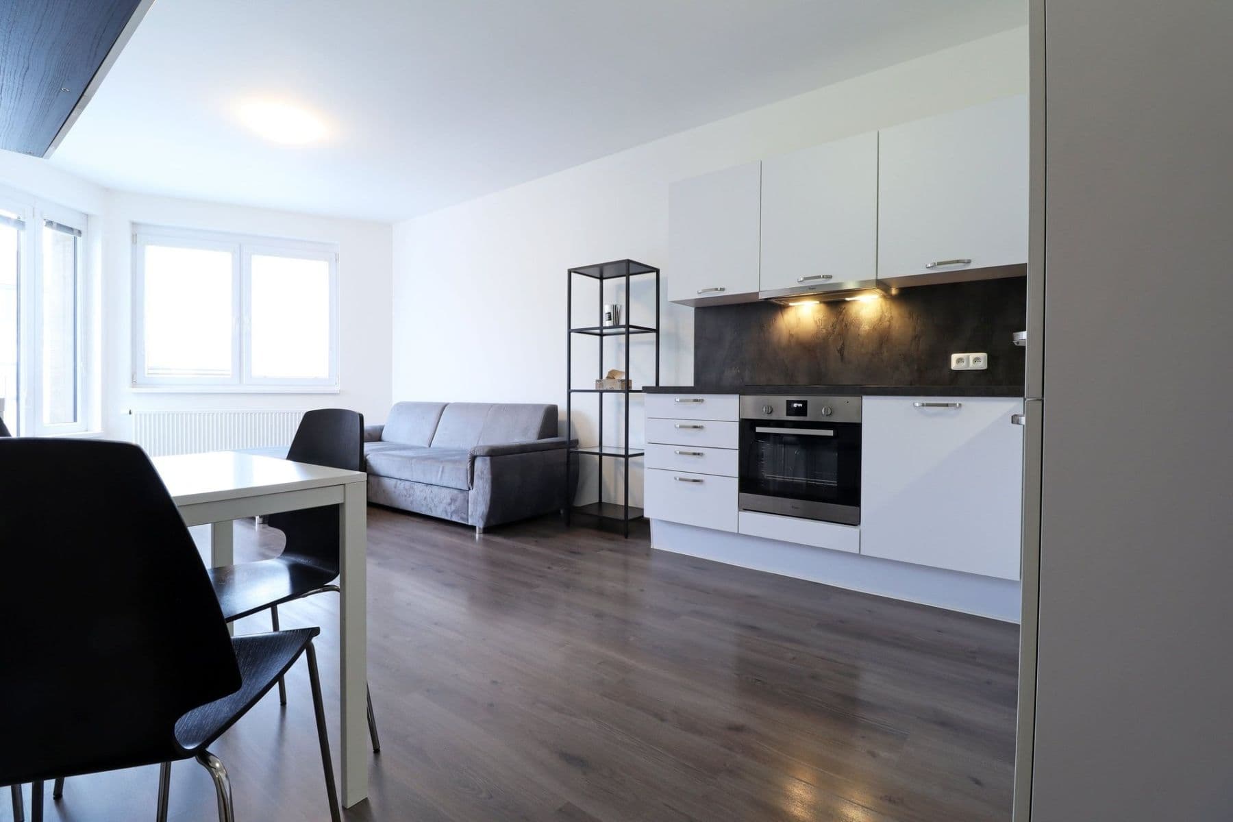 Pronájem bytu 2+kk 53 m², Hugo Haase, Praha, Praha Pronájem bytu 2+kk 53 m², Hugo Haase, Praha, Praha