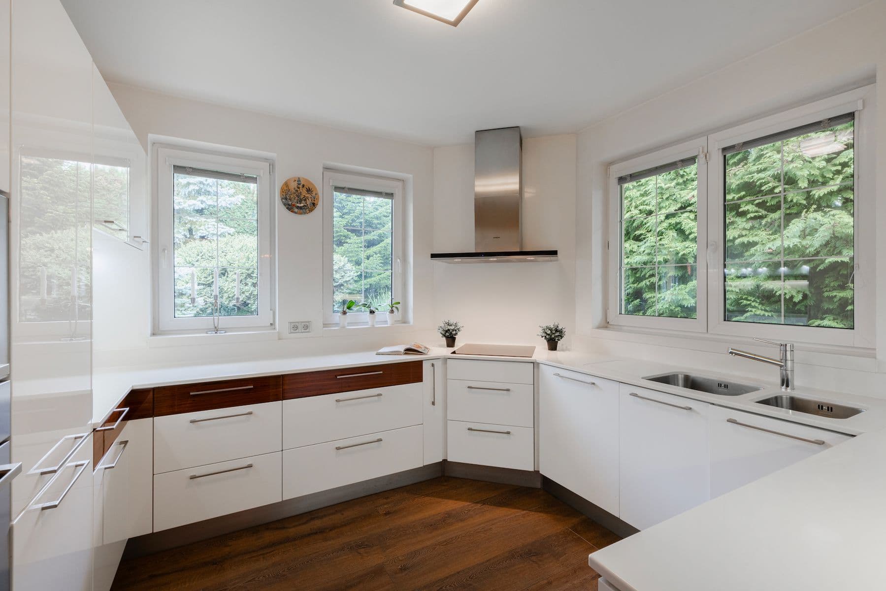 Prodej domu 274 m², pozemek 1.202 m², Karafiátová, Jesenice, Středočeský kraj Prodej domu 274 m², pozemek 1.202 m², Karafiátová, Jesenice, Středočeský kraj