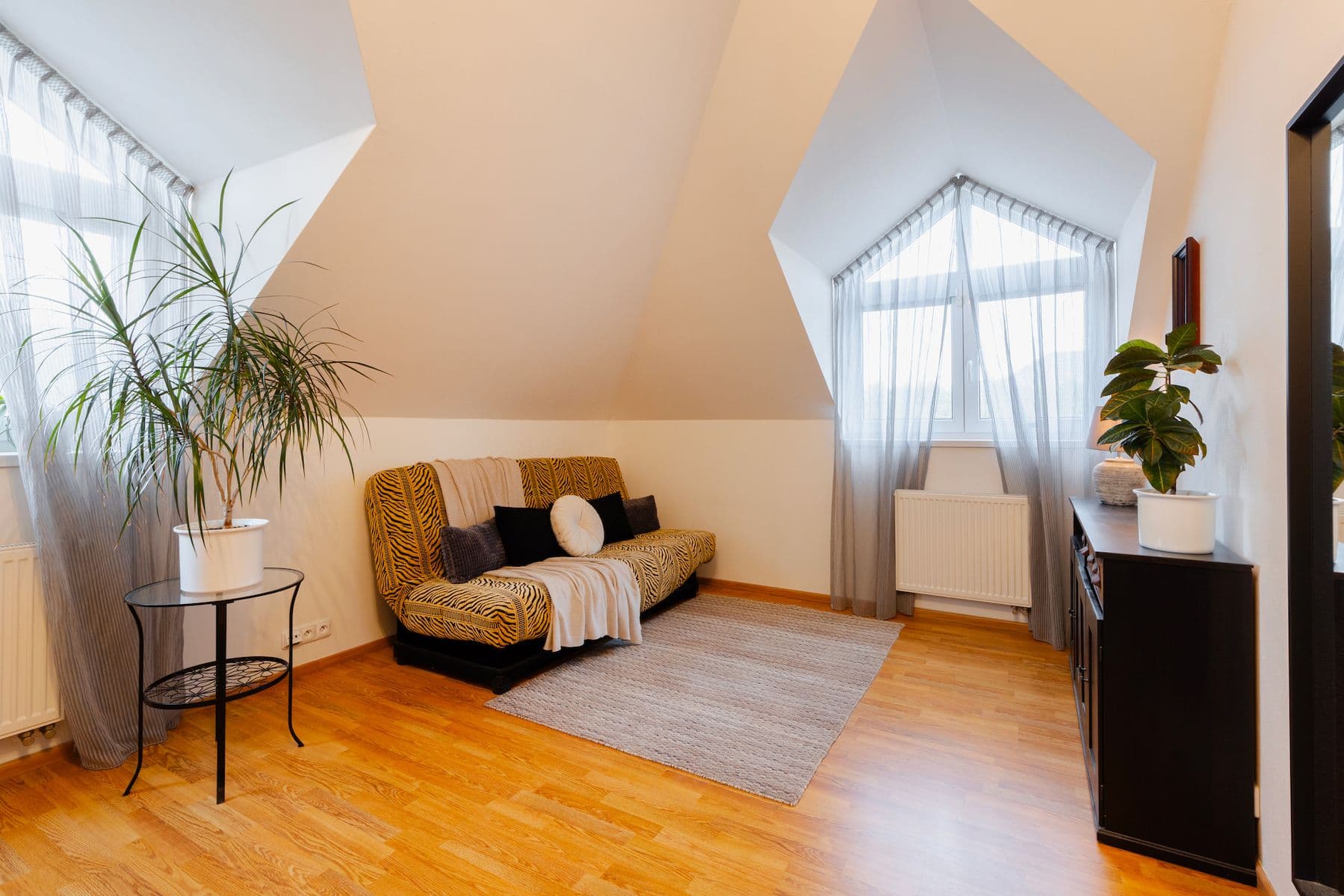 Prodej domu 274 m², pozemek 1.202 m², Karafiátová, Jesenice, Středočeský kraj Prodej domu 274 m², pozemek 1.202 m², Karafiátová, Jesenice, Středočeský kraj