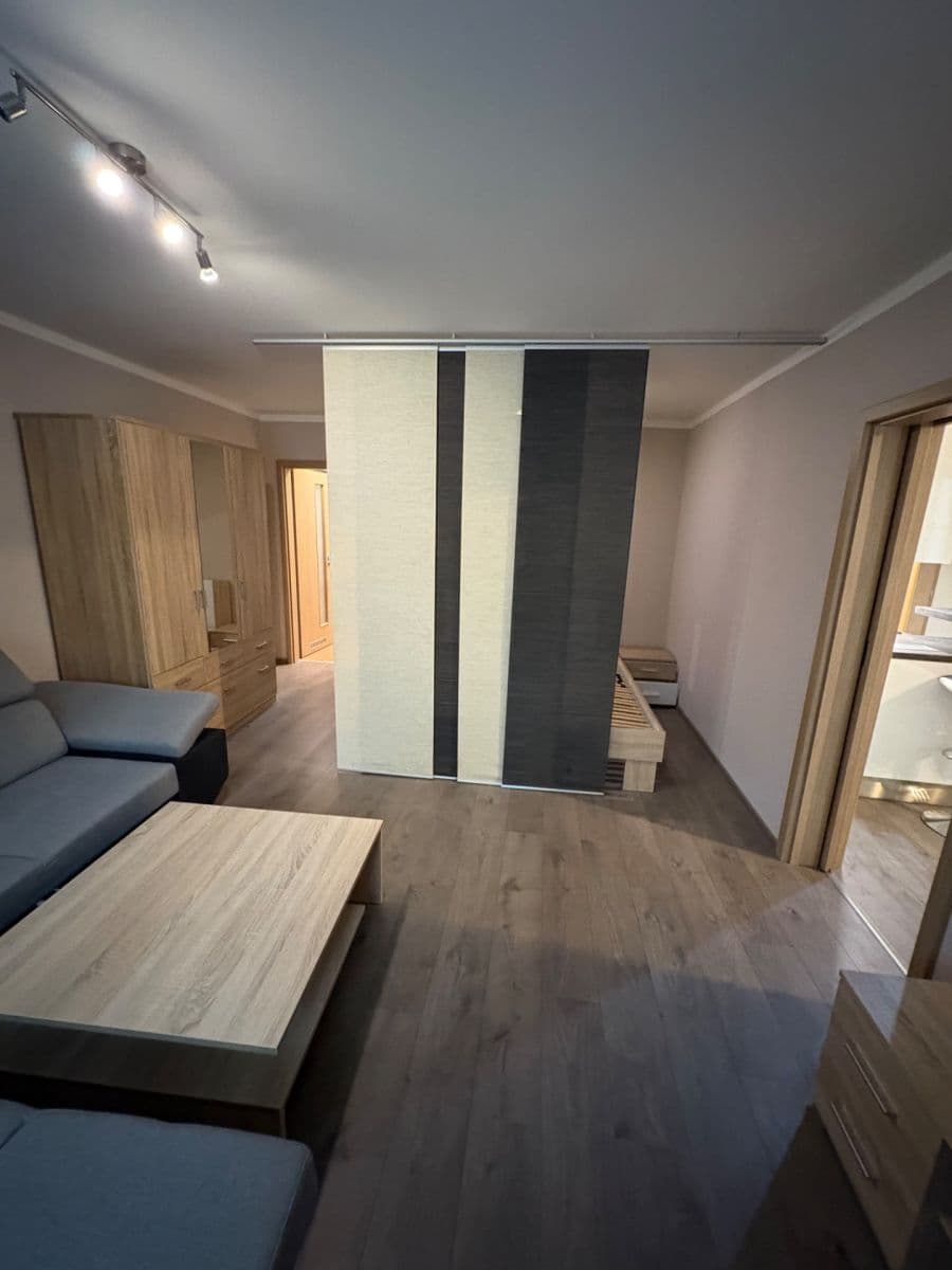 Pronájem bytu 2+kk 50 m², Na Vlnovce, Ústí nad Labem, Ústecký kraj Pronájem bytu 2+kk 50 m², Na Vlnovce, Ústí nad Labem, Ústecký kraj