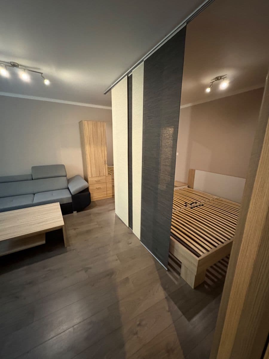 Pronájem bytu 2+kk 50 m², Na Vlnovce, Ústí nad Labem, Ústecký kraj Pronájem bytu 2+kk 50 m², Na Vlnovce, Ústí nad Labem, Ústecký kraj