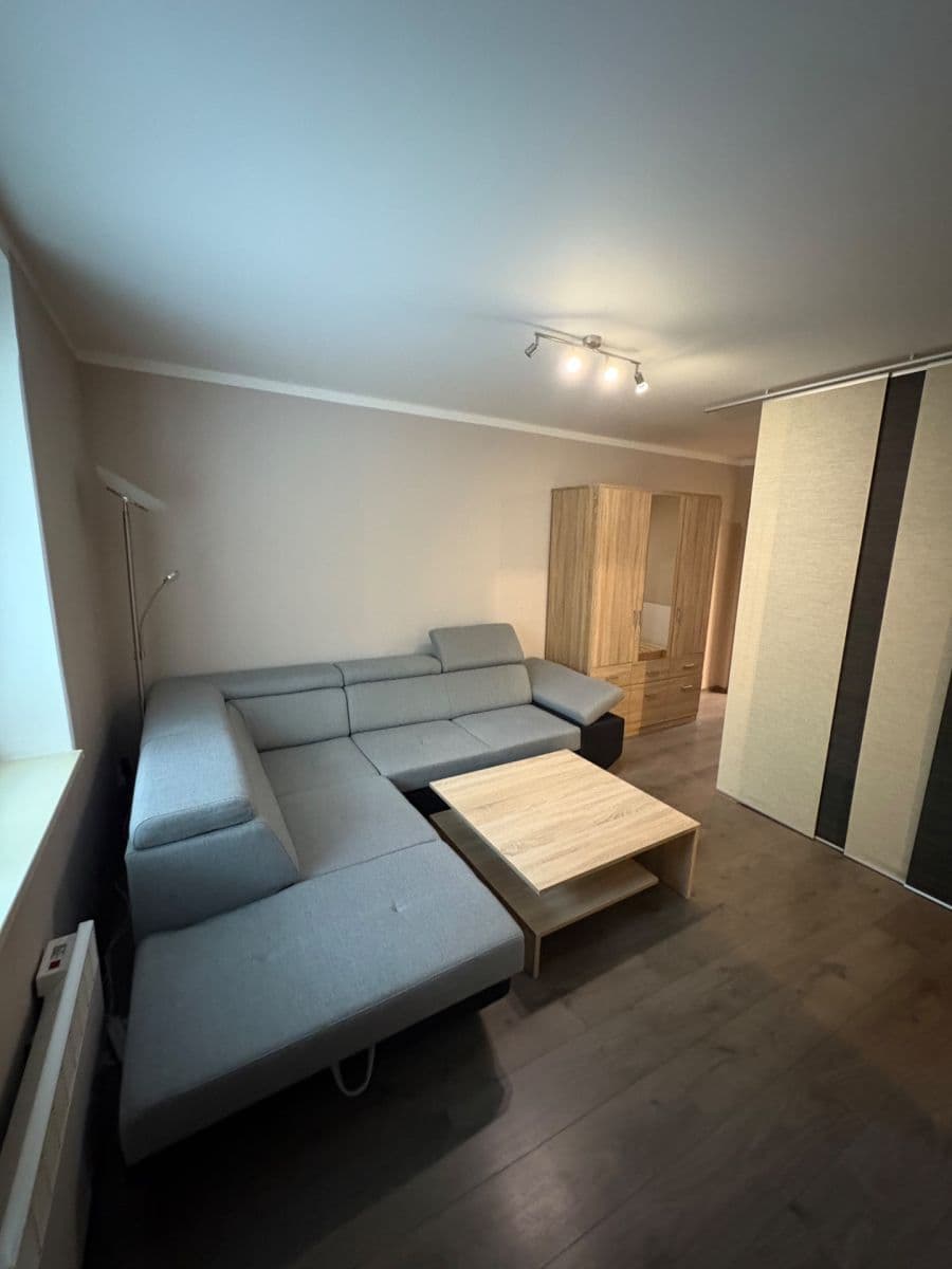 Pronájem bytu 2+kk 50 m², Na Vlnovce, Ústí nad Labem, Ústecký kraj Pronájem bytu 2+kk 50 m², Na Vlnovce, Ústí nad Labem, Ústecký kraj