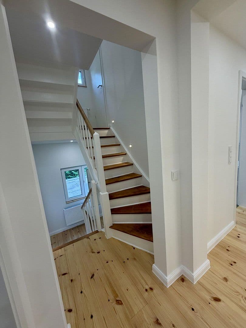 Prodej domu 156 m², pozemek 355 m², Truchseßstr. 95, Bonn, Severní Porýní-Vestfálsko Prodej domu 156 m², pozemek 355 m², Truchseßstr. 95, Bonn, Severní Porýní-Vestfálsko