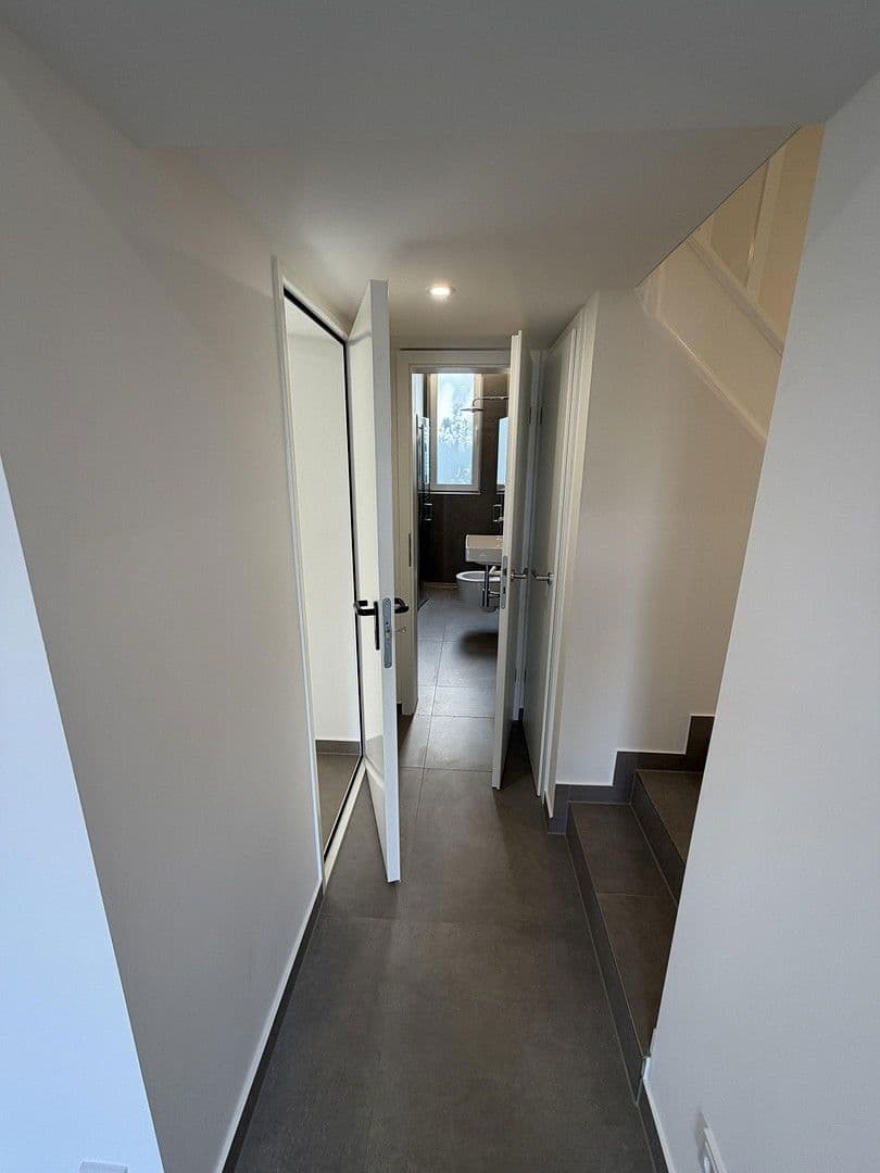 Prodej domu 156 m², pozemek 355 m², Truchseßstr. 95, Bonn, Severní Porýní-Vestfálsko Prodej domu 156 m², pozemek 355 m², Truchseßstr. 95, Bonn, Severní Porýní-Vestfálsko