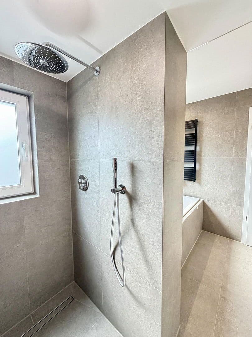 Prodej domu 156 m², pozemek 355 m², Truchseßstr. 95, Bonn, Severní Porýní-Vestfálsko Prodej domu 156 m², pozemek 355 m², Truchseßstr. 95, Bonn, Severní Porýní-Vestfálsko