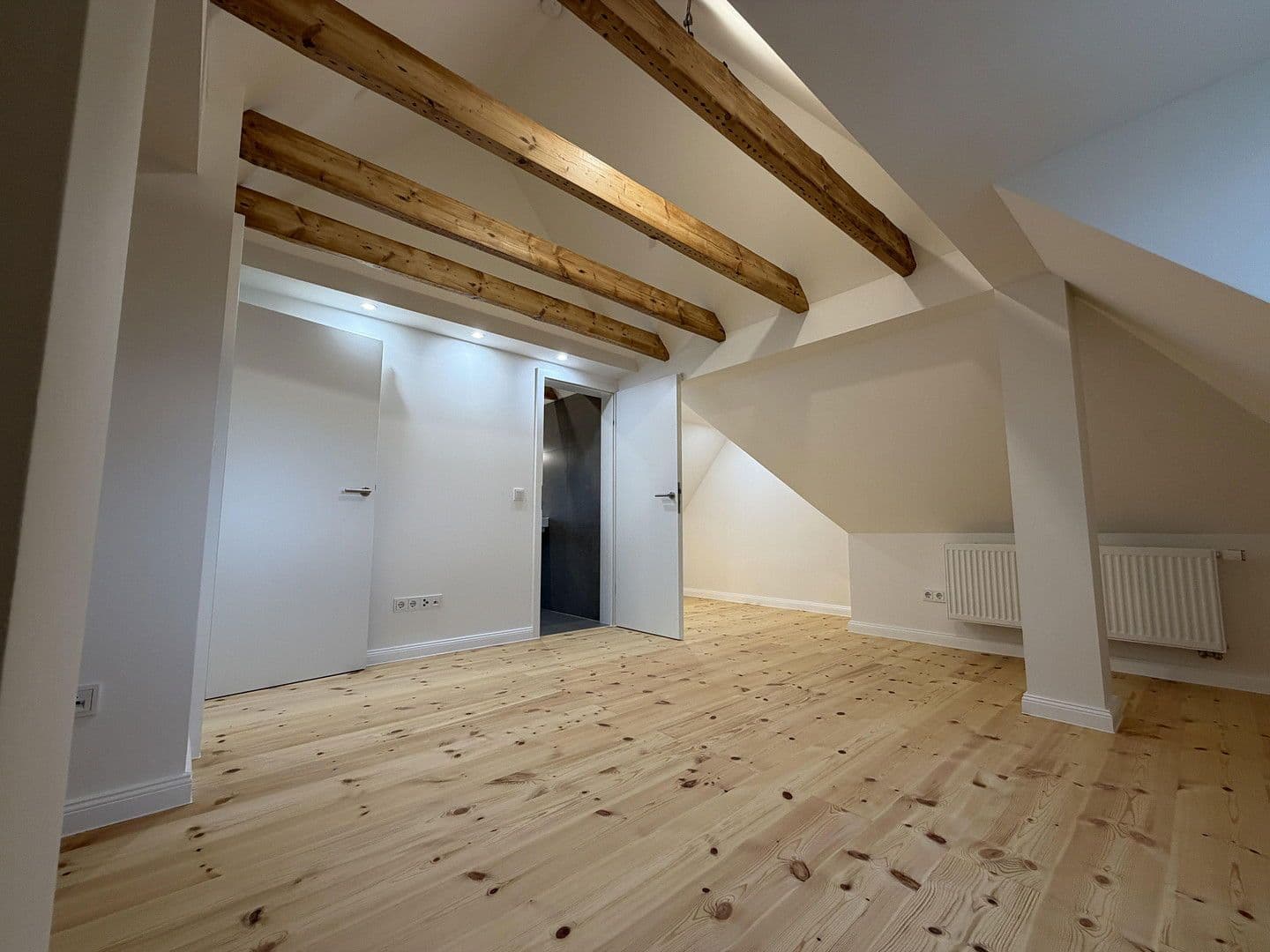 Prodej domu 156 m², pozemek 355 m², Truchseßstr. 95, Bonn, Severní Porýní-Vestfálsko Prodej domu 156 m², pozemek 355 m², Truchseßstr. 95, Bonn, Severní Porýní-Vestfálsko