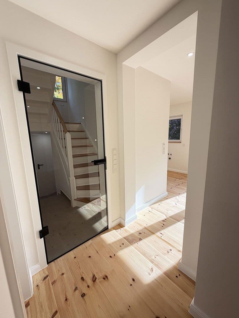 Prodej domu 156 m², pozemek 355 m², Truchseßstr. 95, Bonn, Severní Porýní-Vestfálsko Prodej domu 156 m², pozemek 355 m², Truchseßstr. 95, Bonn, Severní Porýní-Vestfálsko