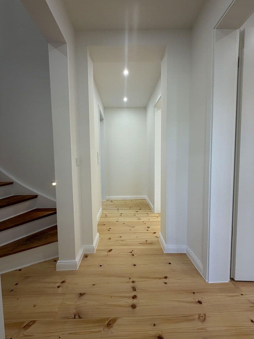 Prodej domu 156 m², pozemek 355 m², Truchseßstr. 95, Bonn, Severní Porýní-Vestfálsko Prodej domu 156 m², pozemek 355 m², Truchseßstr. 95, Bonn, Severní Porýní-Vestfálsko