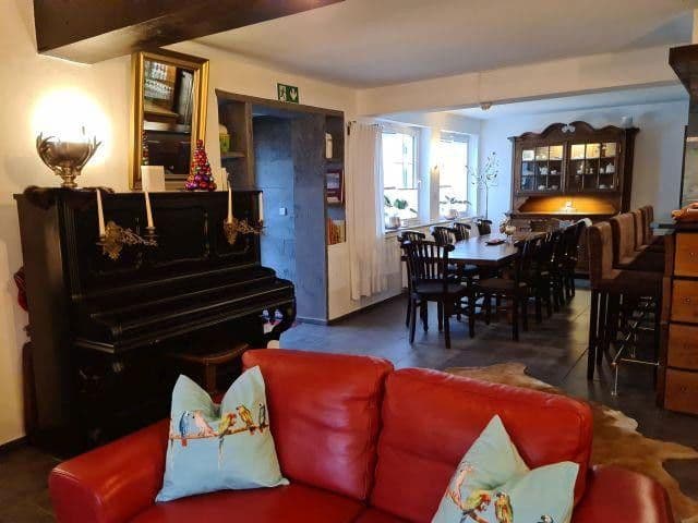 Prodej domu 298 m², pozemek 195 m², Meschede, Severní Porýní-Vestfálsko Prodej domu 298 m², pozemek 195 m², Meschede, Severní Porýní-Vestfálsko