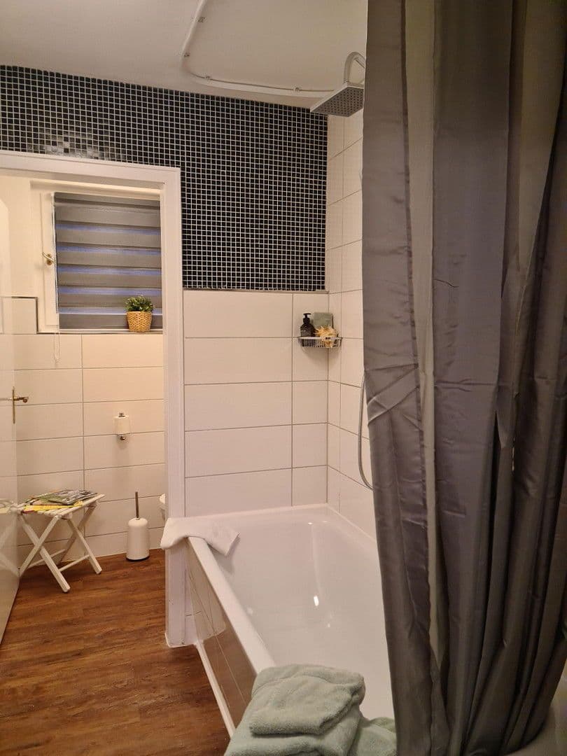 Prodej domu 298 m², pozemek 195 m², Meschede, Severní Porýní-Vestfálsko Prodej domu 298 m², pozemek 195 m², Meschede, Severní Porýní-Vestfálsko