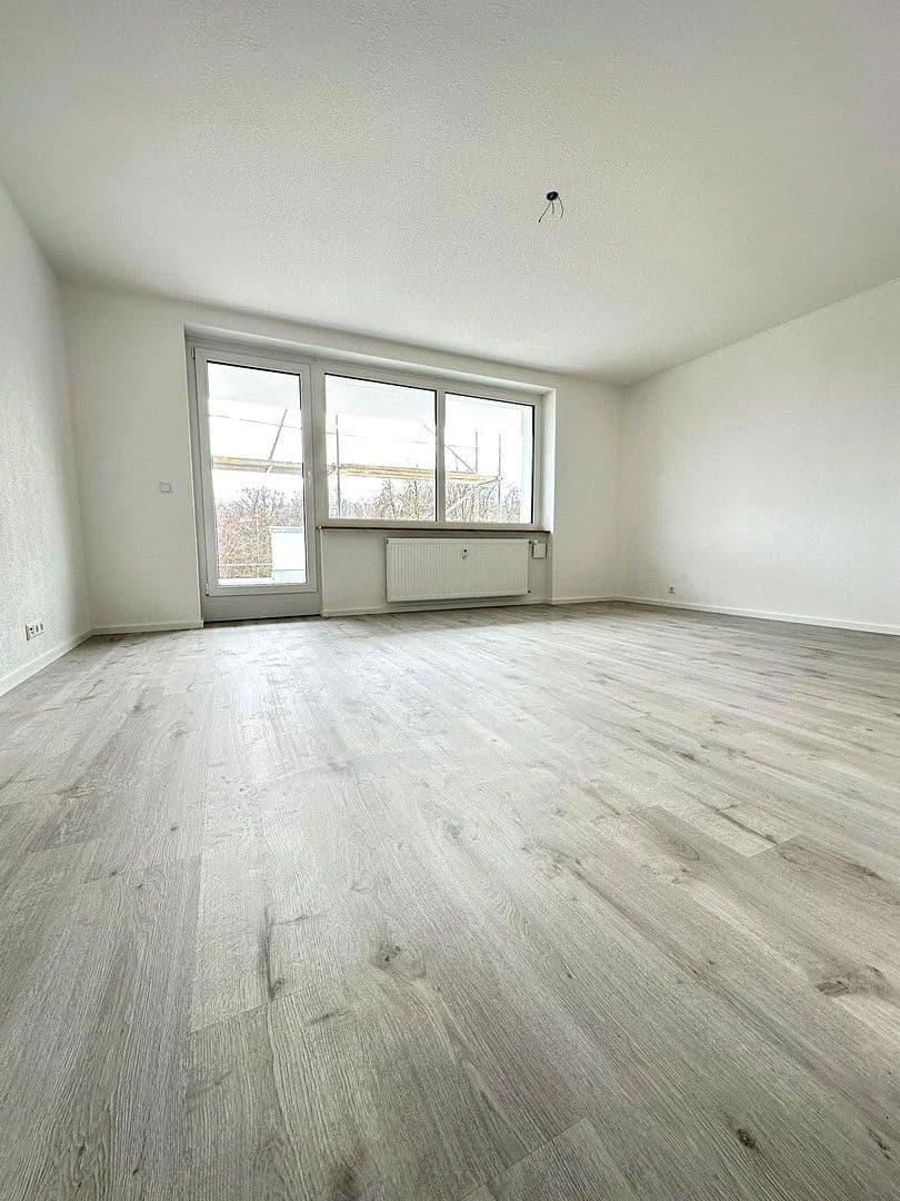Pronájem bytu 2+kk 46 m², Fichtestr. 42, Singen (Hohentwiel), Bádensko-Württembersko Pronájem bytu 2+kk 46 m², Fichtestr. 42, Singen (Hohentwiel), Bádensko-Württembersko