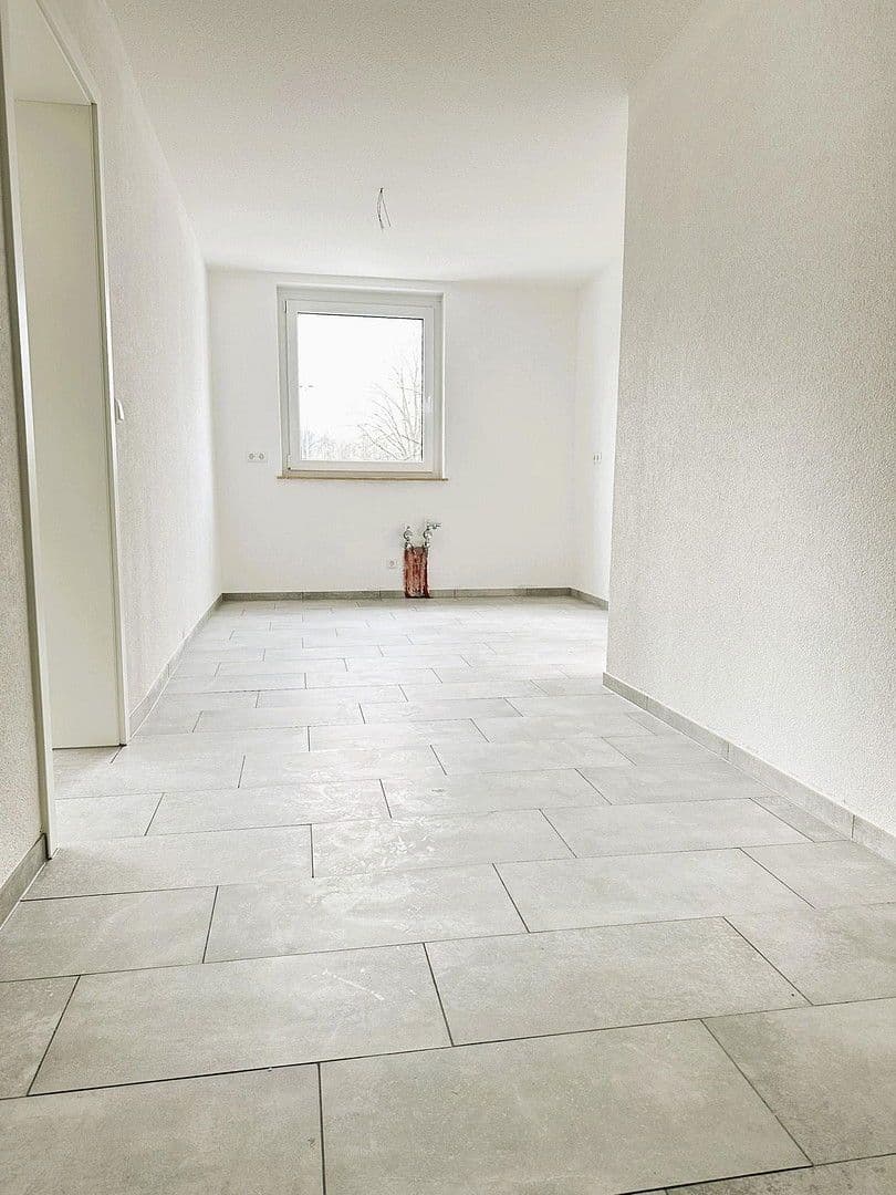 Pronájem bytu 2+kk 46 m², Fichtestr. 42, Singen (Hohentwiel), Bádensko-Württembersko Pronájem bytu 2+kk 46 m², Fichtestr. 42, Singen (Hohentwiel), Bádensko-Württembersko