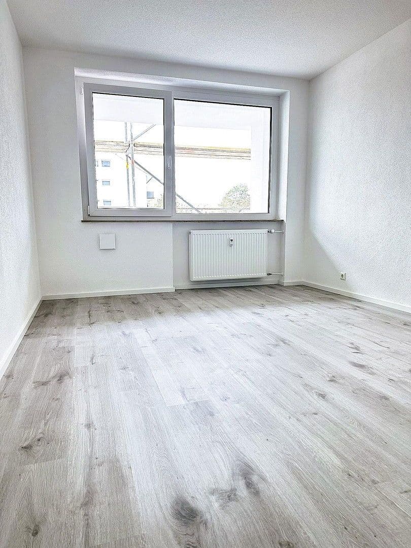 Pronájem bytu 2+kk 46 m², Fichtestr. 42, Singen (Hohentwiel), Bádensko-Württembersko Pronájem bytu 2+kk 46 m², Fichtestr. 42, Singen (Hohentwiel), Bádensko-Württembersko