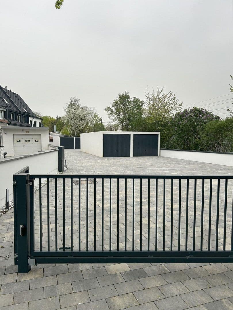 Pronájem bytu 1+1 15 m², Kilihofstr. 2a, München, Bavorsko Pronájem bytu 1+1 15 m², Kilihofstr. 2a, München, Bavorsko