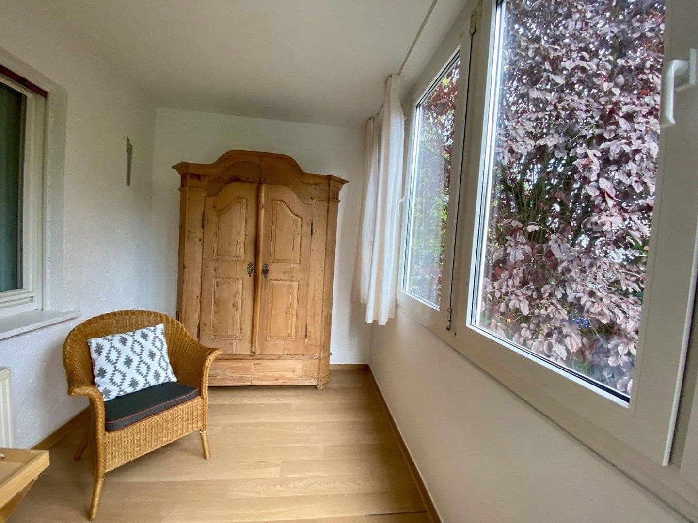Pronájem bytu 2+1 45 m², Bonn Bad Godesberg, Severní Porýní-Vestfálsko Pronájem bytu 2+1 45 m², Bonn Bad Godesberg, Severní Porýní-Vestfálsko