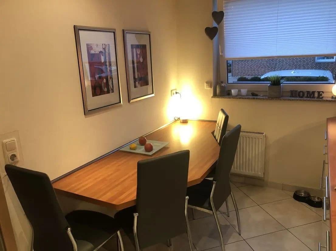 Prodej domu 128 m², pozemek 156 m², Carl-Zuckmayer-Weg 18, Kerpen, Severní Porýní-Vestfálsko Prodej domu 128 m², pozemek 156 m², Carl-Zuckmayer-Weg 18, Kerpen, Severní Porýní-Vestfálsko