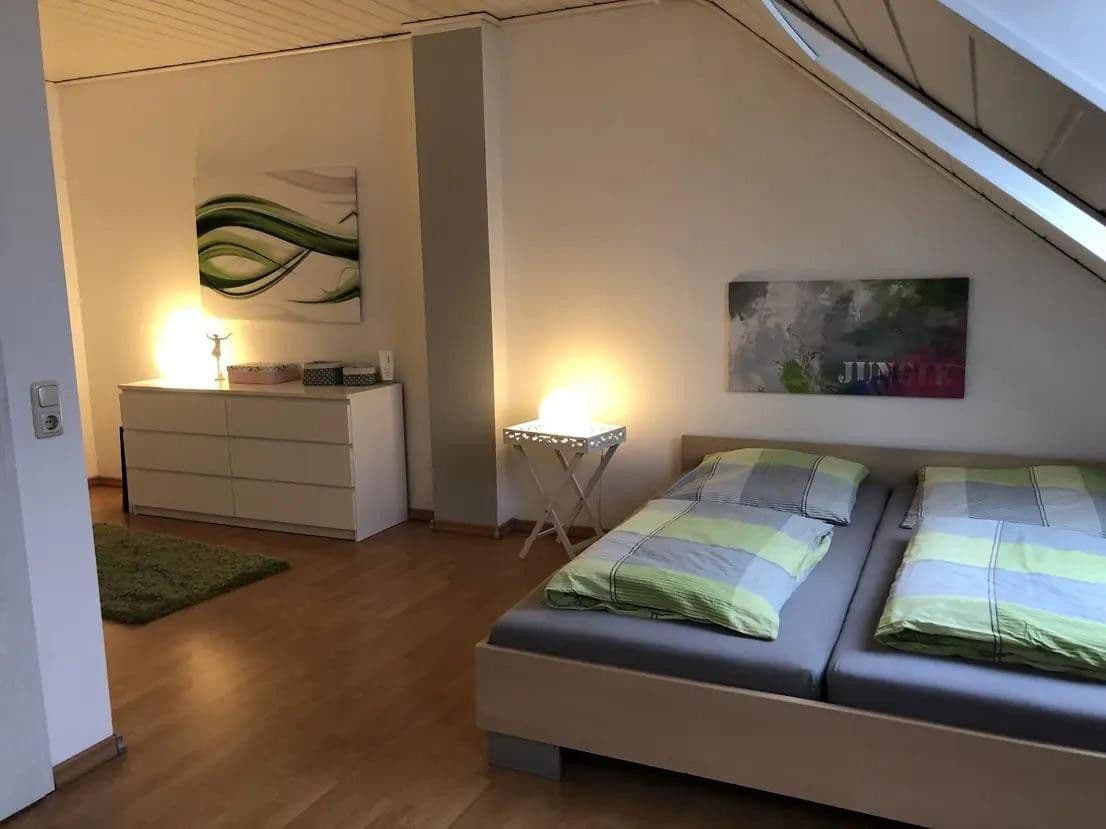 Prodej domu 128 m², pozemek 156 m², Carl-Zuckmayer-Weg 18, Kerpen, Severní Porýní-Vestfálsko Prodej domu 128 m², pozemek 156 m², Carl-Zuckmayer-Weg 18, Kerpen, Severní Porýní-Vestfálsko