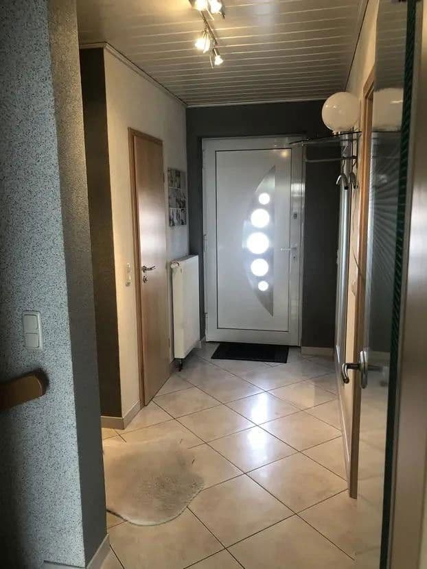 Prodej domu 128 m², pozemek 156 m², Carl-Zuckmayer-Weg 18, Kerpen, Severní Porýní-Vestfálsko Prodej domu 128 m², pozemek 156 m², Carl-Zuckmayer-Weg 18, Kerpen, Severní Porýní-Vestfálsko