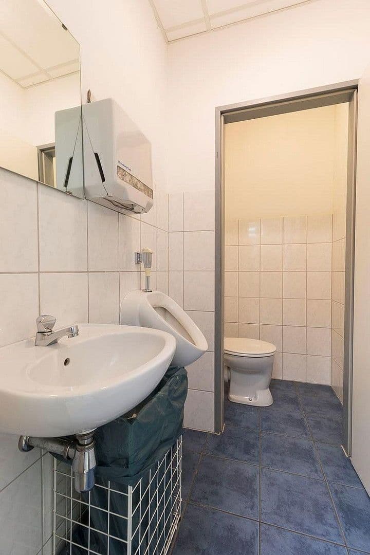 Pronájem nebytového prostoru 437 m², Westendorfstr. 41, Dortmund - Aplerbeck, Severní Porýní-Vestfálsko Pronájem nebytového prostoru 437 m², Westendorfstr. 41, Dortmund - Aplerbeck, Severní Porýní-Vestfálsko