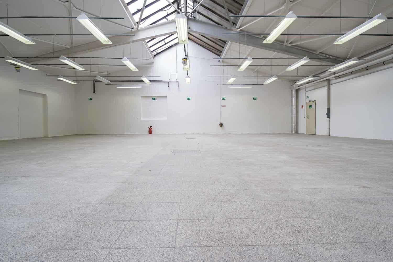 Pronájem nebytového prostoru 437 m², Westendorfstr. 41, Dortmund - Aplerbeck, Severní Porýní-Vestfálsko Pronájem nebytového prostoru 437 m², Westendorfstr. 41, Dortmund - Aplerbeck, Severní Porýní-Vestfálsko