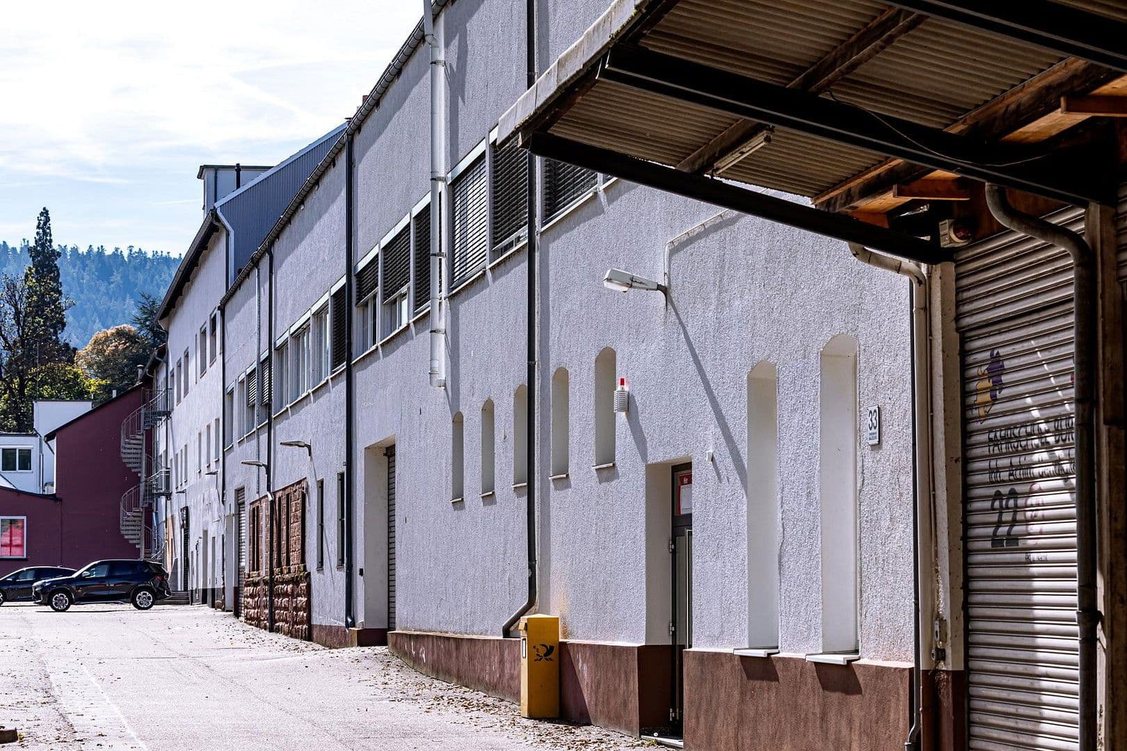 Pronájem nebytového prostoru 276 m², Bahofstraße 33, Schramberg, Bádensko-Württembersko Pronájem nebytového prostoru 276 m², Bahofstraße 33, Schramberg, Bádensko-Württembersko