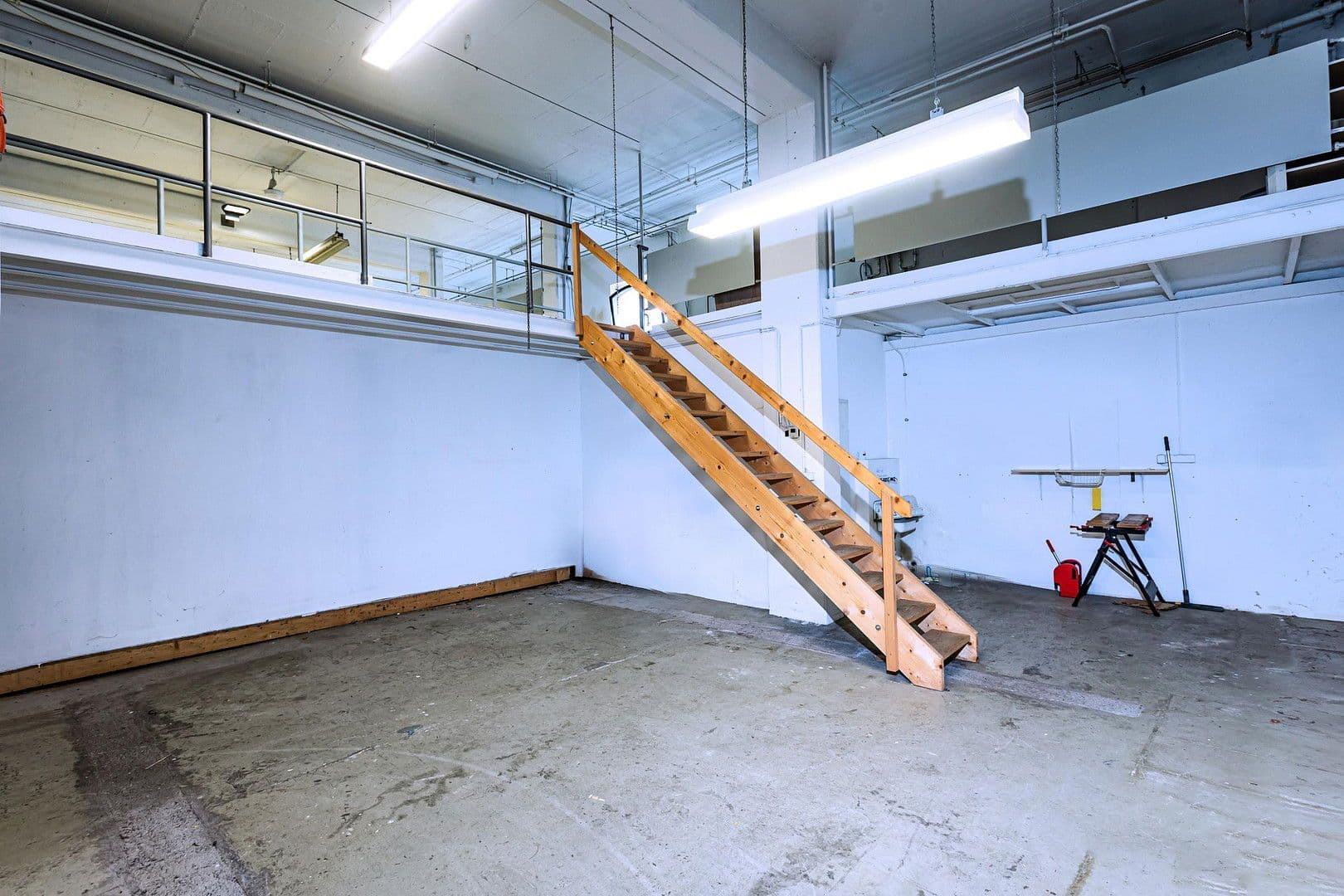 Pronájem nebytového prostoru 276 m², Bahofstraße 33, Schramberg, Bádensko-Württembersko Pronájem nebytového prostoru 276 m², Bahofstraße 33, Schramberg, Bádensko-Württembersko