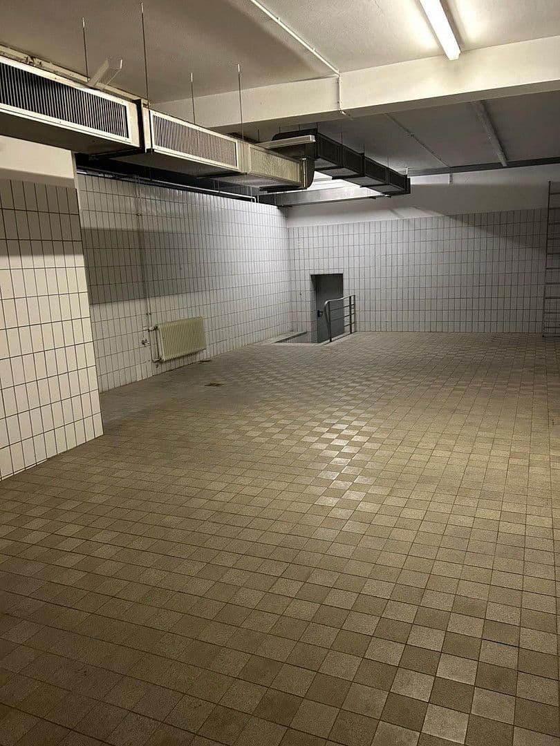Pronájem nebytového prostoru 1 m², Friedrichkaiserstr. 13, Iserlohn, Severní Porýní-Vestfálsko Pronájem nebytového prostoru 1 m², Friedrichkaiserstr. 13, Iserlohn, Severní Porýní-Vestfálsko
