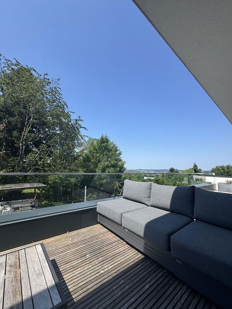 Prodej domu 243 m², pozemek 637 m², Pforzheim, Bádensko-Württembersko Prodej domu 243 m², pozemek 637 m², Pforzheim, Bádensko-Württembersko