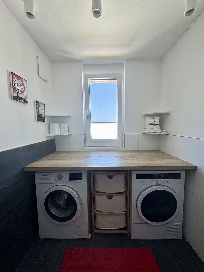 Prodej domu 243 m², pozemek 637 m², Pforzheim, Bádensko-Württembersko Prodej domu 243 m², pozemek 637 m², Pforzheim, Bádensko-Württembersko