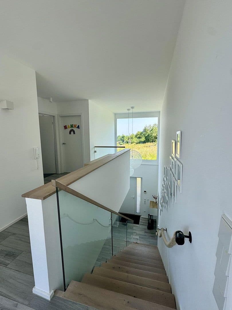 Prodej domu 243 m², pozemek 637 m², Pforzheim, Bádensko-Württembersko Prodej domu 243 m², pozemek 637 m², Pforzheim, Bádensko-Württembersko