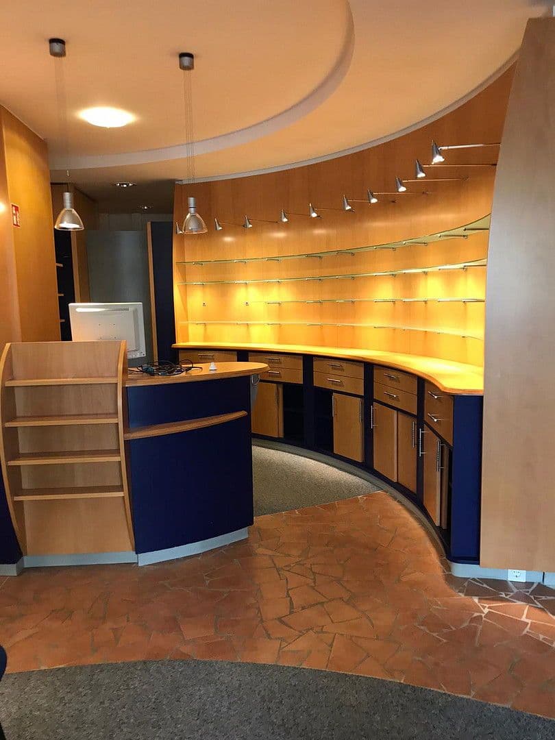 Prodej nebytového prostoru 291 m², Salzufler Str. 25, Bad Salzuflen, Severní Porýní-Vestfálsko Prodej nebytového prostoru 291 m², Salzufler Str. 25, Bad Salzuflen, Severní Porýní-Vestfálsko