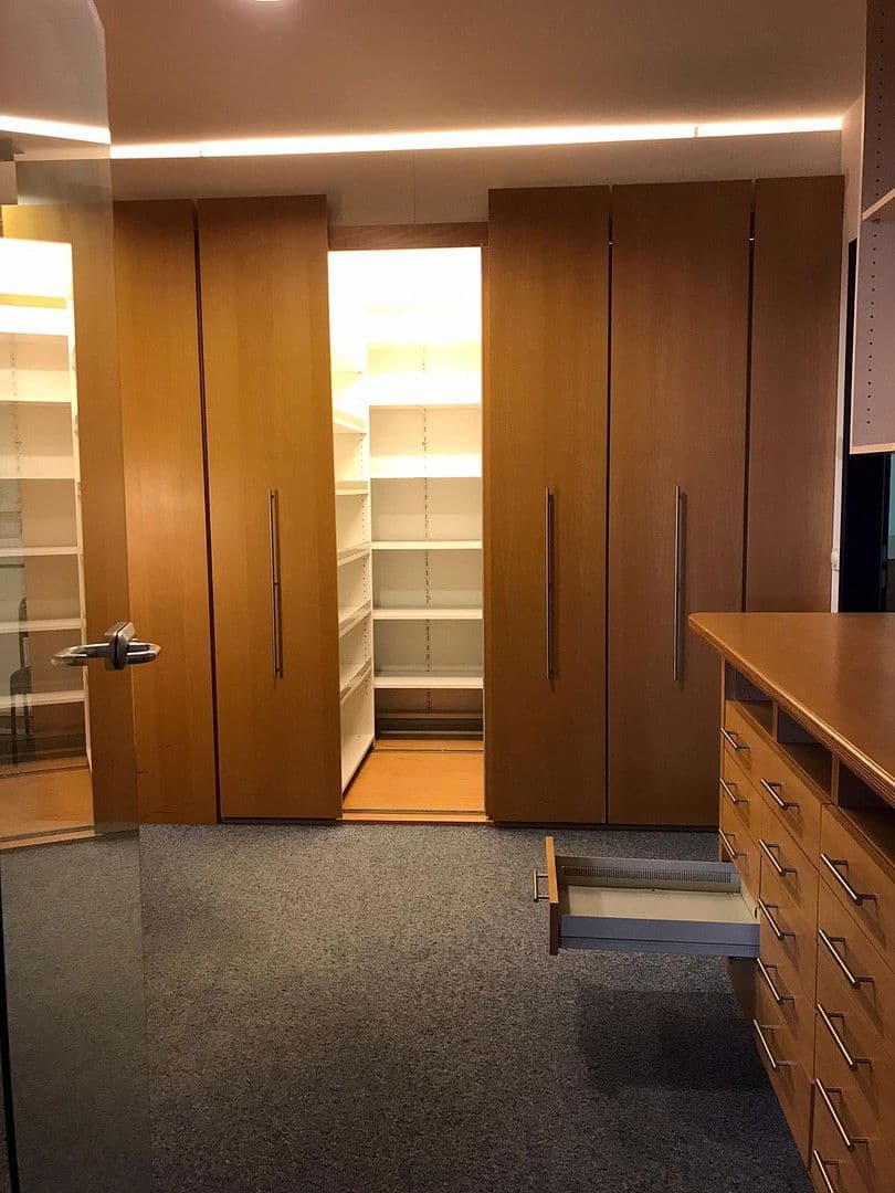 Prodej nebytového prostoru 291 m², Salzufler Str. 25, Bad Salzuflen, Severní Porýní-Vestfálsko Prodej nebytového prostoru 291 m², Salzufler Str. 25, Bad Salzuflen, Severní Porýní-Vestfálsko