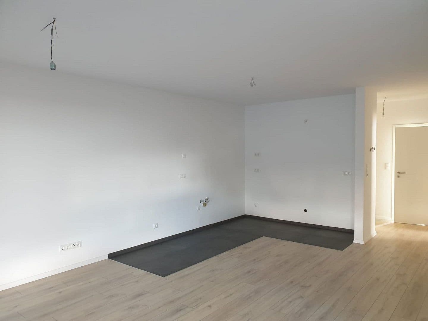 Pronájem bytu 2+1 60 m², Asternweg 31, Fernwald, Hessen Pronájem bytu 2+1 60 m², Asternweg 31, Fernwald, Hessen