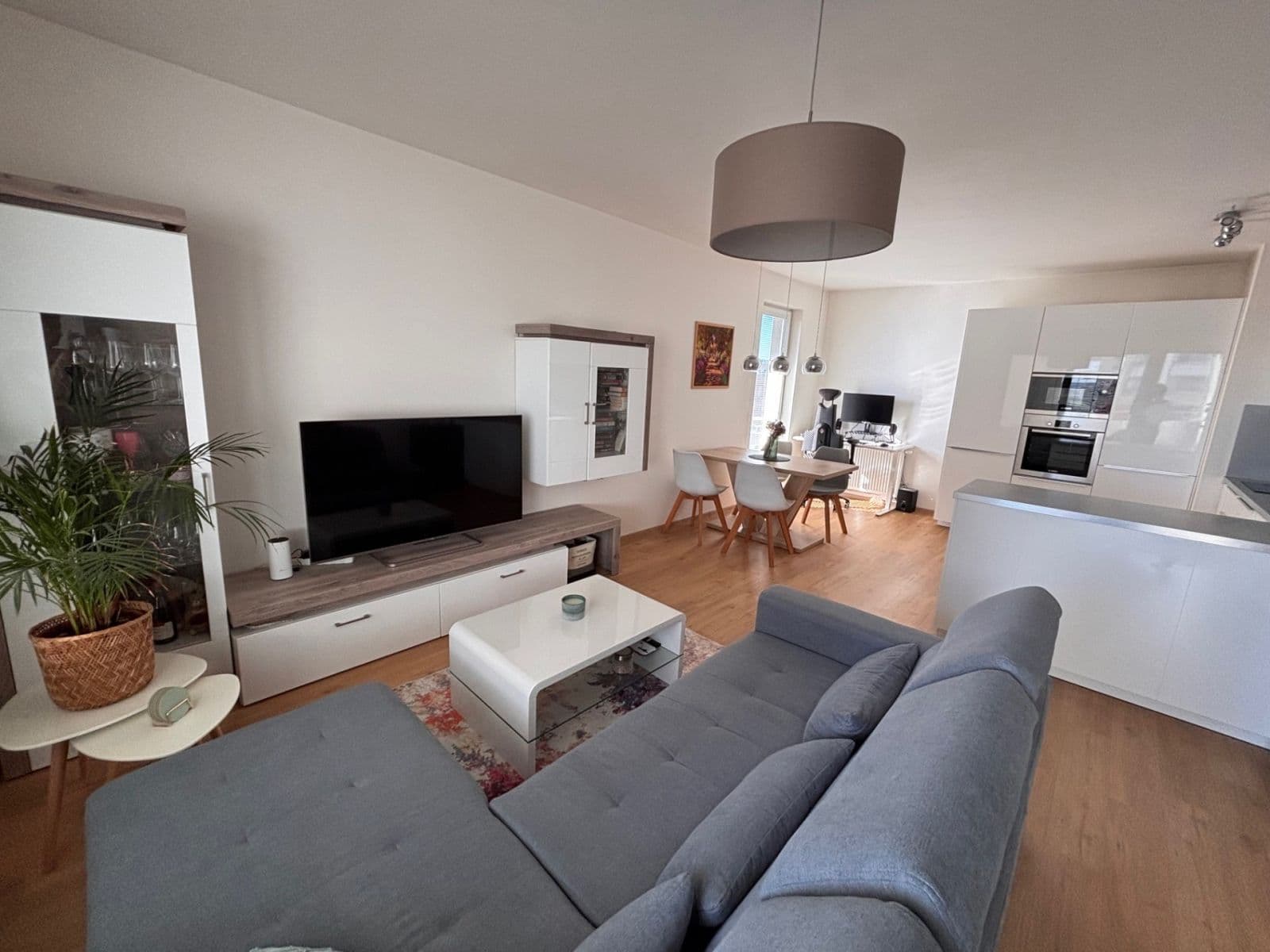 Prodej bytu 2+kk 64 m², Mantovská, Praha, Praha Prodej bytu 2+kk 64 m², Mantovská, Praha, Praha