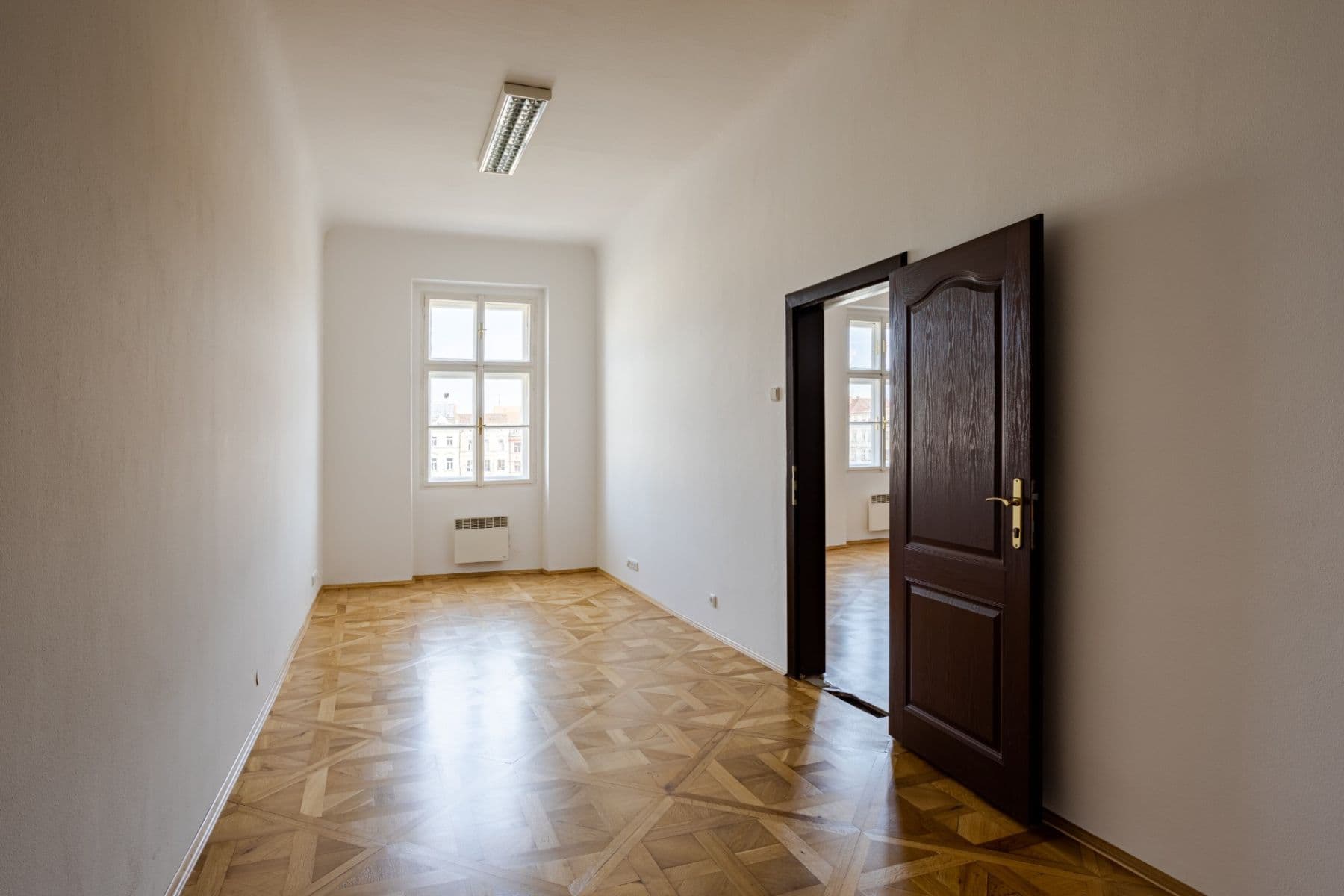 Pronájem bytu 2+1 103 m², Náměstí Přemysla Otakara Ⅱ., České Budějovice, Jihočeský kraj Pronájem bytu 2+1 103 m², Náměstí Přemysla Otakara Ⅱ., České Budějovice, Jihočeský kraj