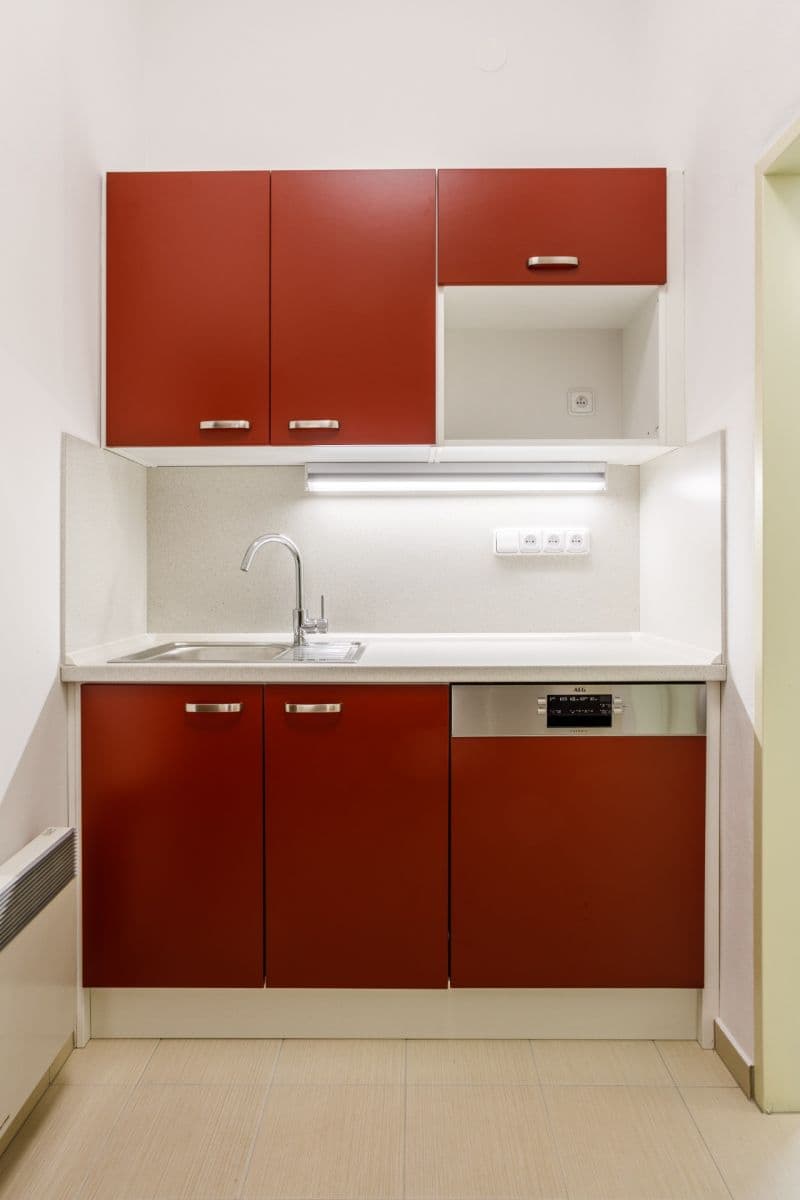 Pronájem bytu 2+1 103 m², Náměstí Přemysla Otakara Ⅱ., České Budějovice, Jihočeský kraj Pronájem bytu 2+1 103 m², Náměstí Přemysla Otakara Ⅱ., České Budějovice, Jihočeský kraj