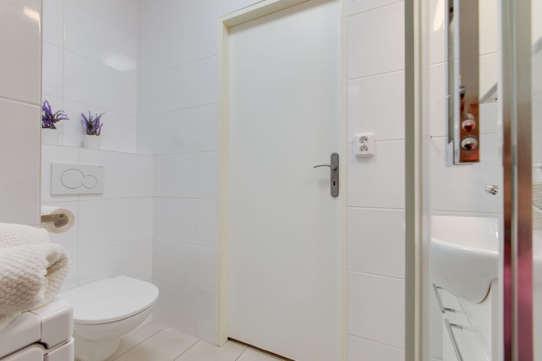 Pronájem bytu 2+kk 41 m², Pod Lysinami, Praha, Praha Pronájem bytu 2+kk 41 m², Pod Lysinami, Praha, Praha