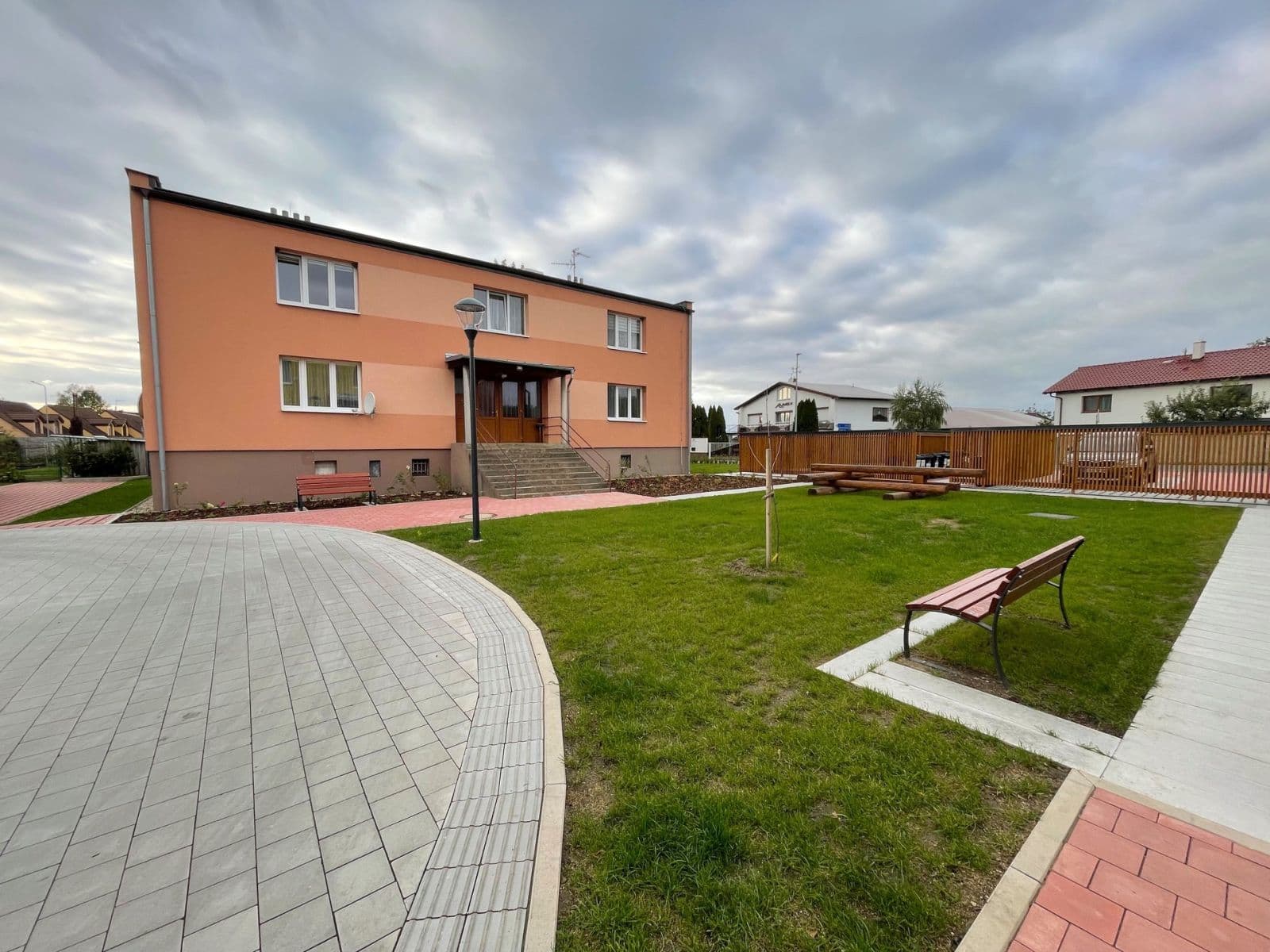 Pronájem bytu 3+kk 72 m², Mělnická, Líbeznice, Středočeský kraj Pronájem bytu 3+kk 72 m², Mělnická, Líbeznice, Středočeský kraj