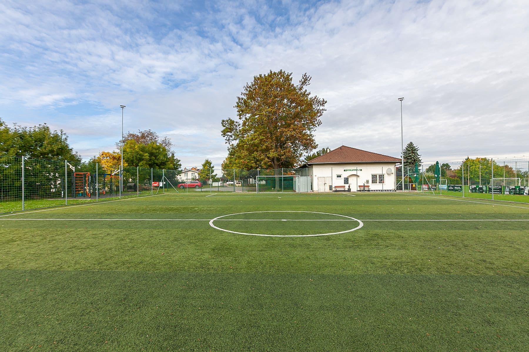 Prodej pozemku 1.078 m², Jenštejn, Středočeský kraj Prodej pozemku 1.078 m², Jenštejn, Středočeský kraj