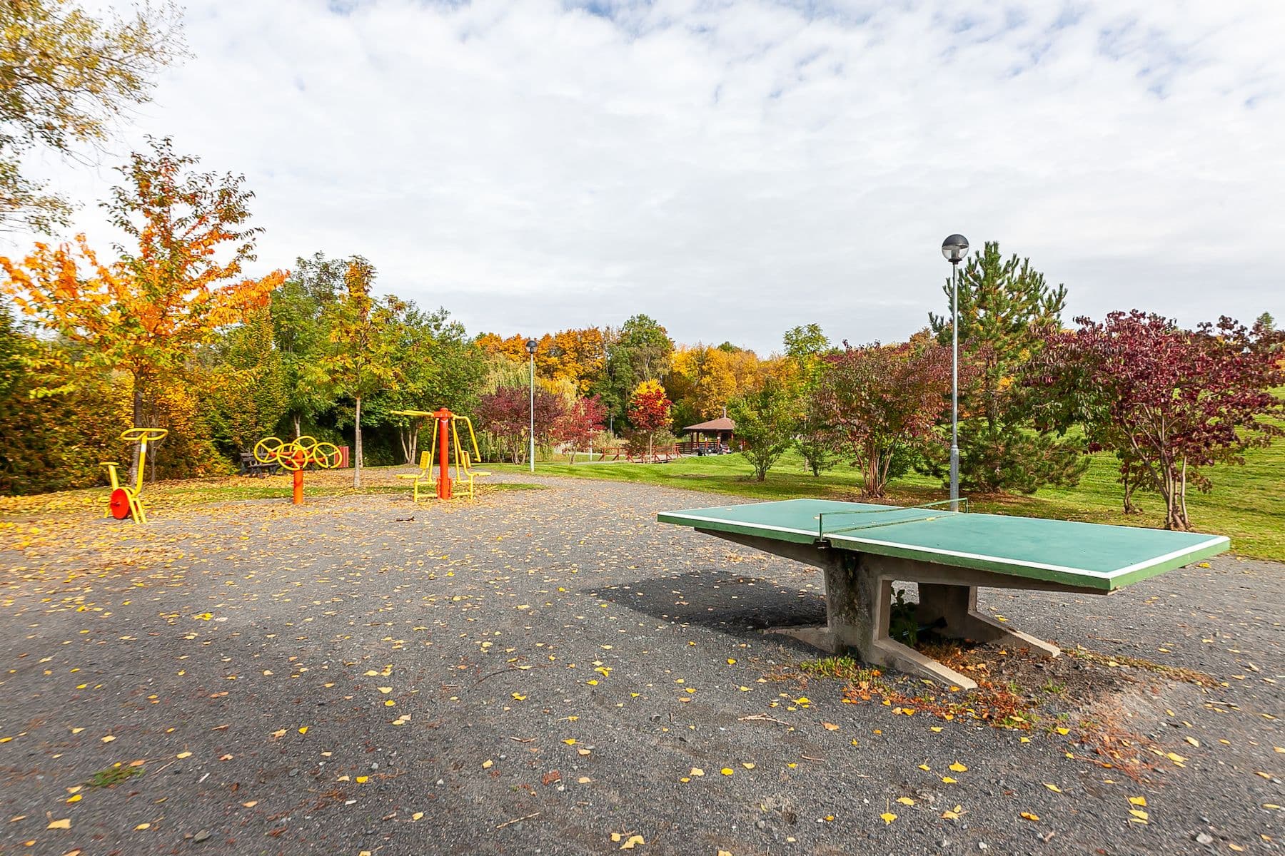 Prodej pozemku 1.078 m², Jenštejn, Středočeský kraj Prodej pozemku 1.078 m², Jenštejn, Středočeský kraj