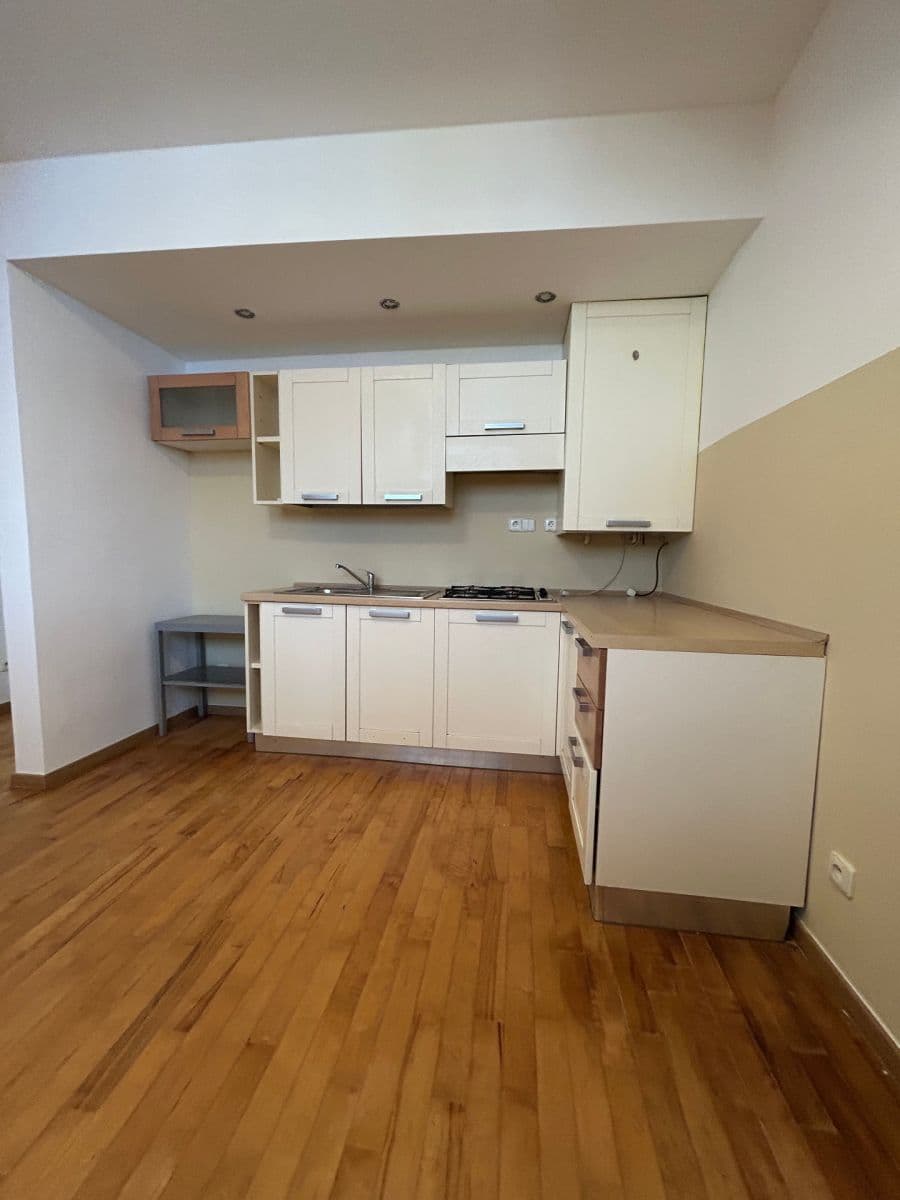 Prodej bytu 2+1 69 m², Novákových, Praha, Praha Prodej bytu 2+1 69 m², Novákových, Praha, Praha