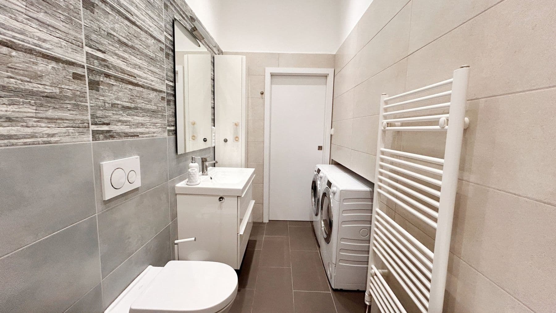 Pronájem bytu 2+kk 60 m², Wenzigova, Praha, Praha Pronájem bytu 2+kk 60 m², Wenzigova, Praha, Praha