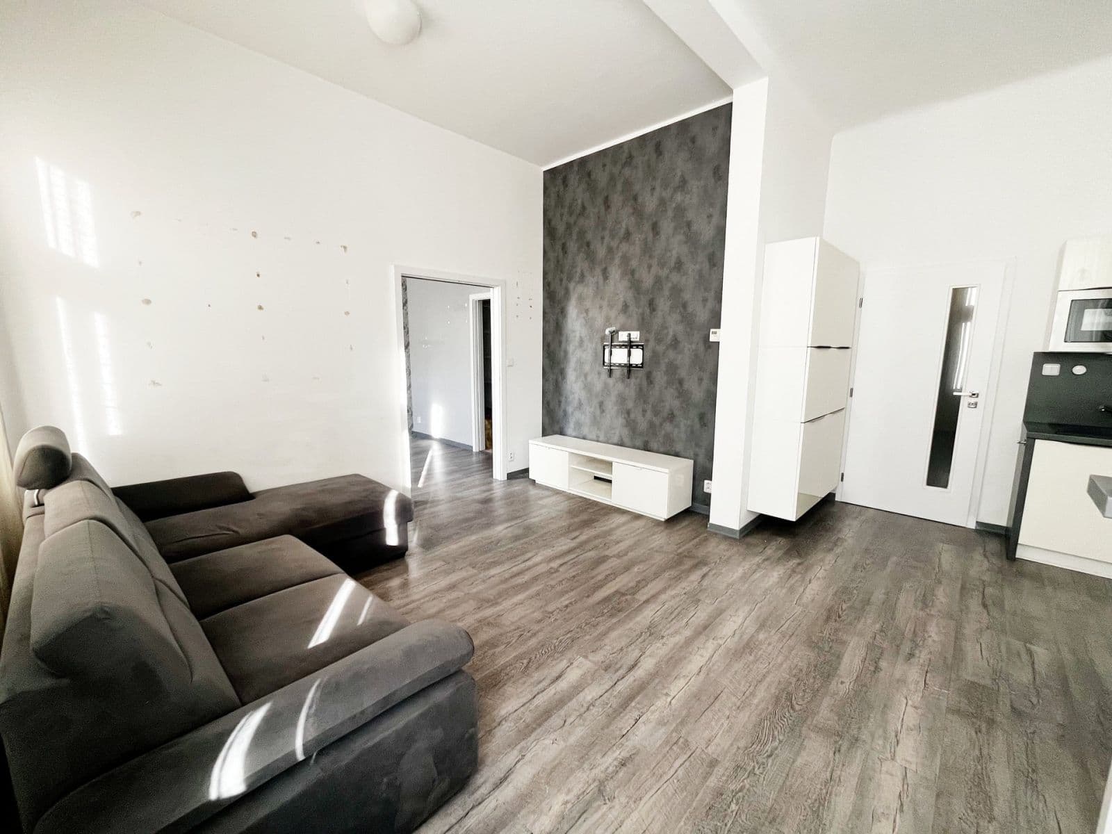Pronájem bytu 2+kk 60 m², Wenzigova, Praha, Praha Pronájem bytu 2+kk 60 m², Wenzigova, Praha, Praha